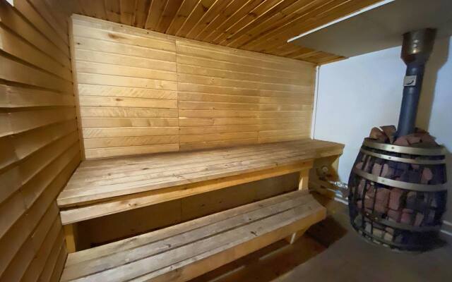 Chaika Guest House