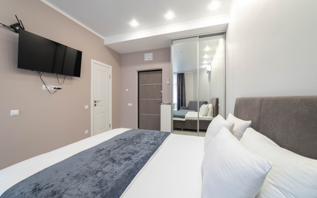 Potryasayushchaya studiya dlya 4kh chelovek v 5 minutakh ot morya Flat