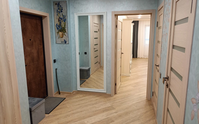 Premium Dvuhkomnatnaya S Vidom Na Reku Flat