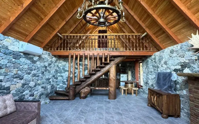 Guest house Kamenny Dom Shale