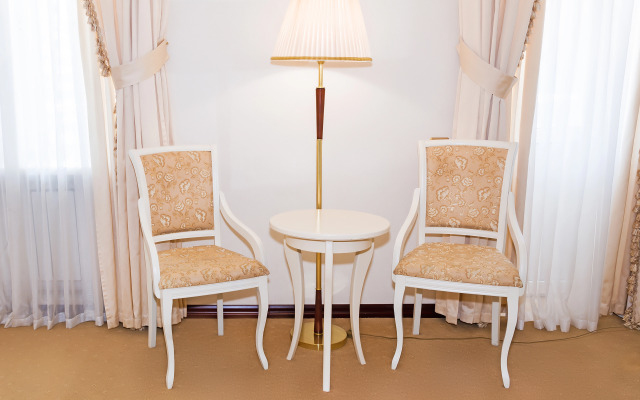 AZIMUT Hotel Tambov 4*