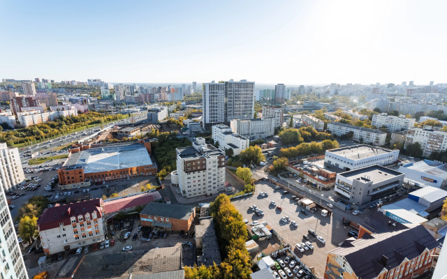 Uyutnye Apartamenty V Tsentre S Prekrasnym Servisom Flat