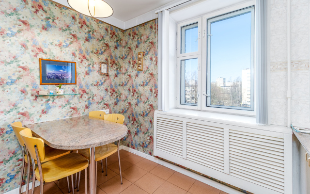 Sutki Rent U Sada Prometeya Apartments