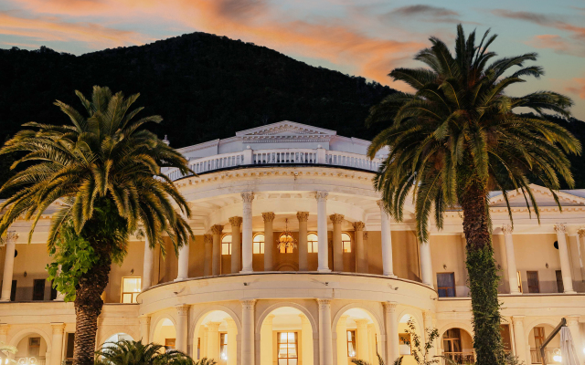 Amra Park Hotel & Spa