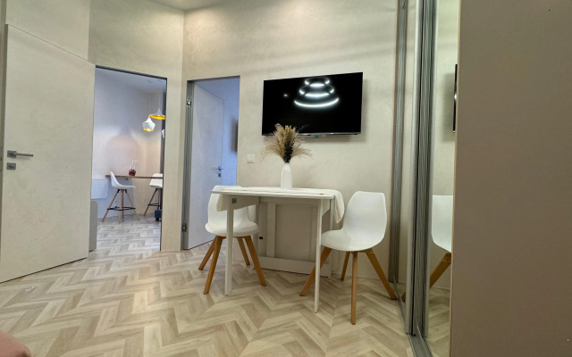 Art Lajt Siti Apartments
