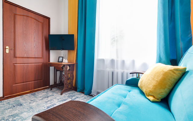 Квартира Трёхкомнатная на Петроградской