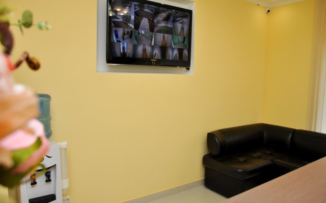 Отель Радужная