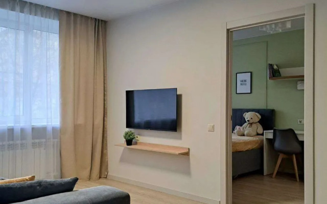 Dvukhkomnatnaya Na Lensoveta 9/24 Flat