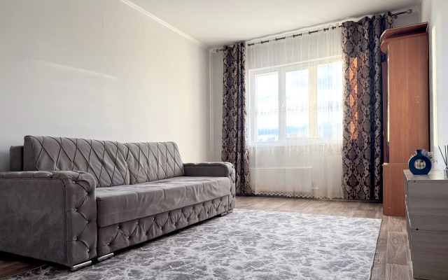 Dvukhkomnatnaya V Novom Zhk V Tsentre Goroda Flat