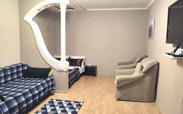 Tsentr Goroda Krasnaya 6 Etazh 8 Flat