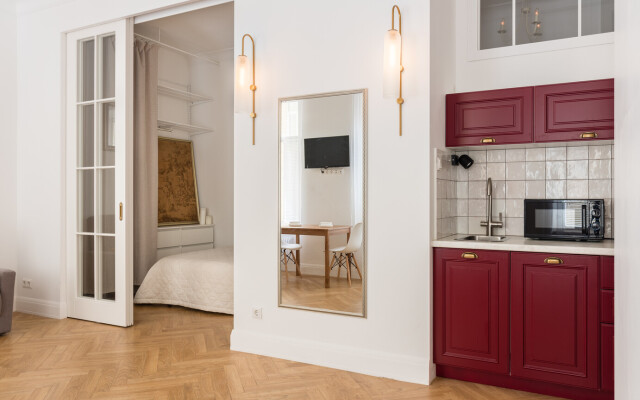 Апартаменты на Театральной площади