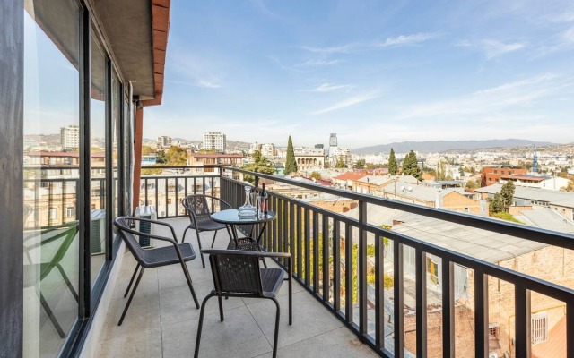 Eagles Nest Apartments