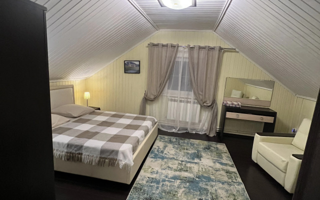 Частный дом На Озерной 3В