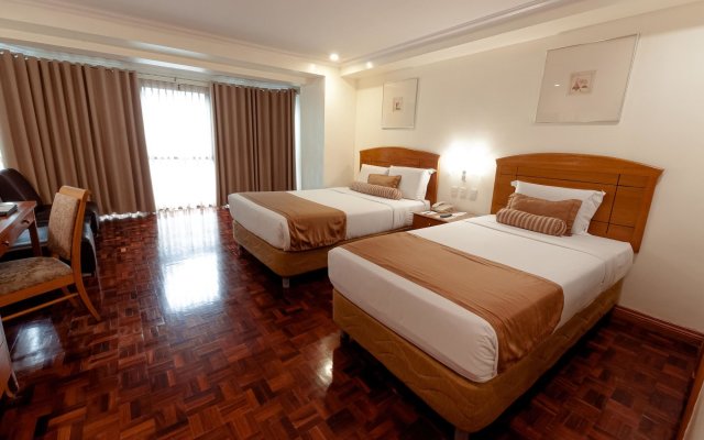 Отель City Garden Suites Manila