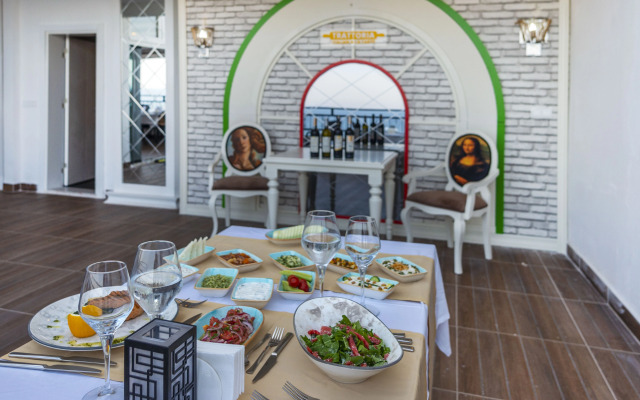Loxia Comfort Resort Kemer
