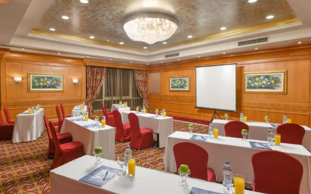 Отель Tolip Aswan