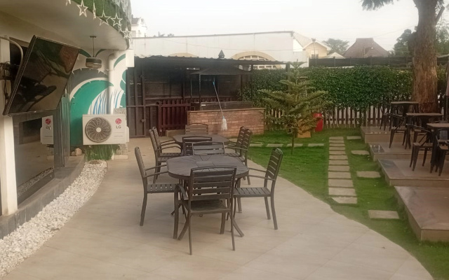 Отель Dome Suites