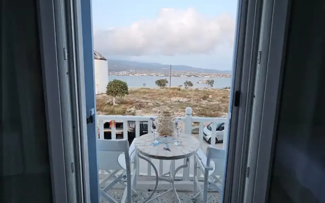 Windmill Rooms Hotel