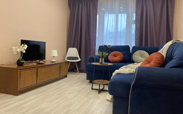 U Bashni - Kvartira 52 M2 Flat