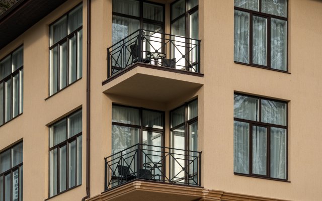 Apartamenty s terrasoj i mangalom. Otdel'naa spal'na. Zit' v Gorah.