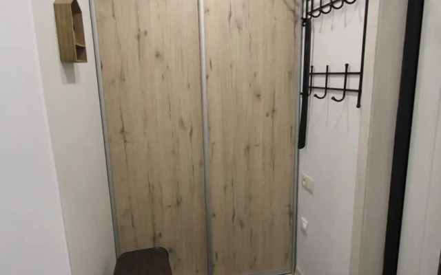 Na Ulitse 50 Let Oktyabrya 13 Flat