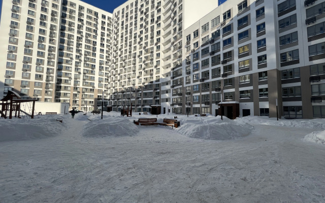 Apartamenty Kvartira Na Tatyyany Baramzinoy 32 Apartments