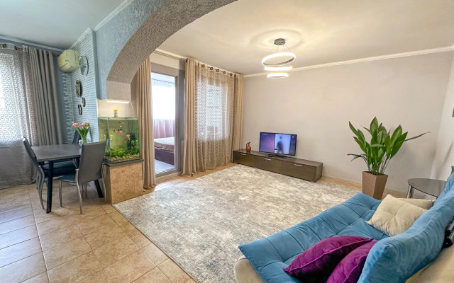 Апартаменты Ульянова 53 3-х Комнатные Альфагид