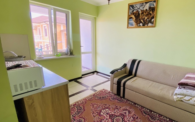 Baza Mango Guest House