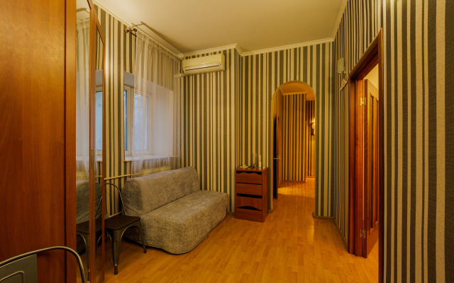 V Samom Tsentre Moskvi Flat