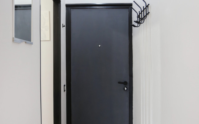 Studiya U Yablonevogo Sada Flat