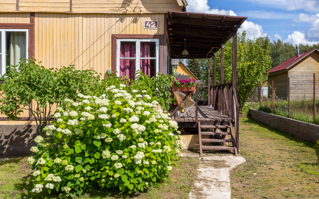 Art-Home V Sosnovskom Poselenii Private House