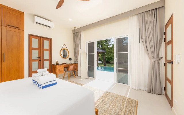 Emilia 3BR Private Pool Naiharn Villa