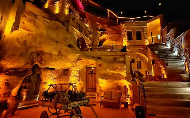 My Cave Suites