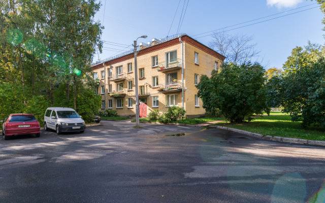 V Sestroretske Ryadom S Bolnitsey 40 Apartments