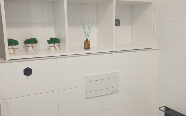 Yevrodvushka Ryadom S Metro V Novom Zhk Apartment