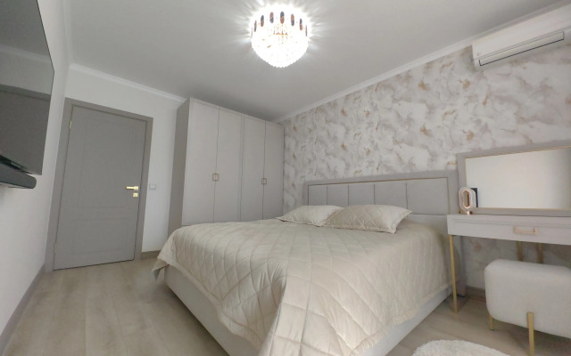 V Tsentre Flat