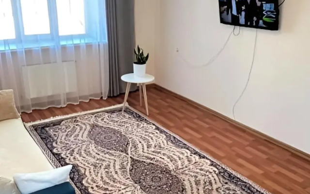 Центр, Большая Двухкомнатная Квартира