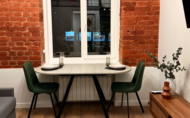 Апартаменты двухуровневые возле Кремля с парковкой