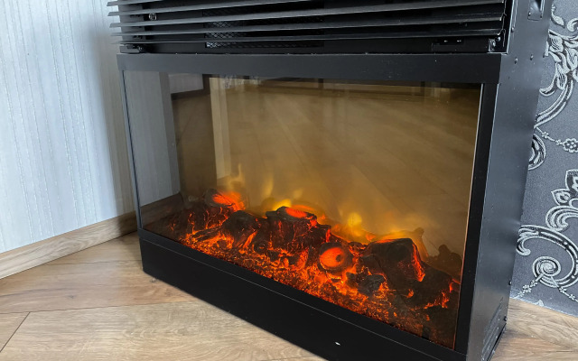 Апартаменты с камином и видом на реку у ТЦ Аквамолл