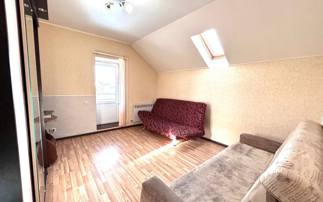 Апартаменты 2-к квартира Каракозова 10