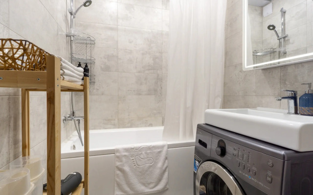 Dve podushki na Valdajskoj, 2k2 Flat