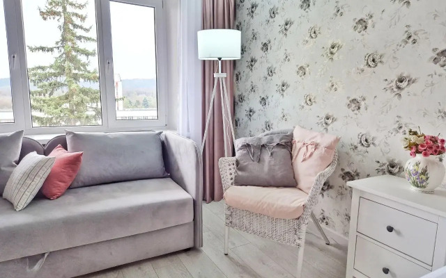 Odnokomnatnaya Provans S Vidom Na Gory S Balkona Flat
