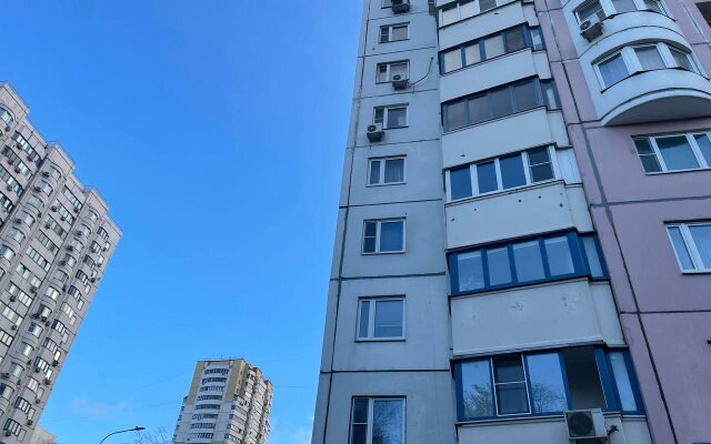 Stilnaya Kvartira Dlya Dvoikh Apartments