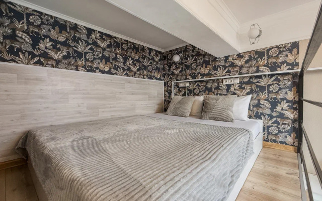 Апартаменты У метро Автозаводская (АВС4)