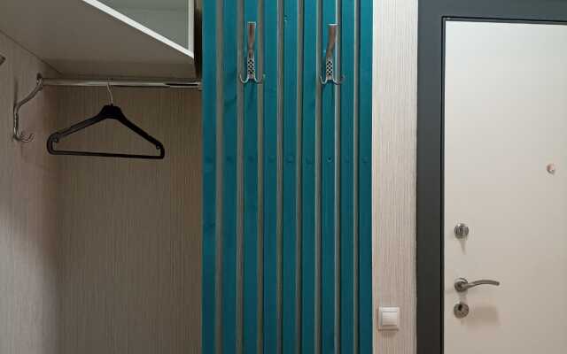 Studiya lyuks s lodzhiey Apartments