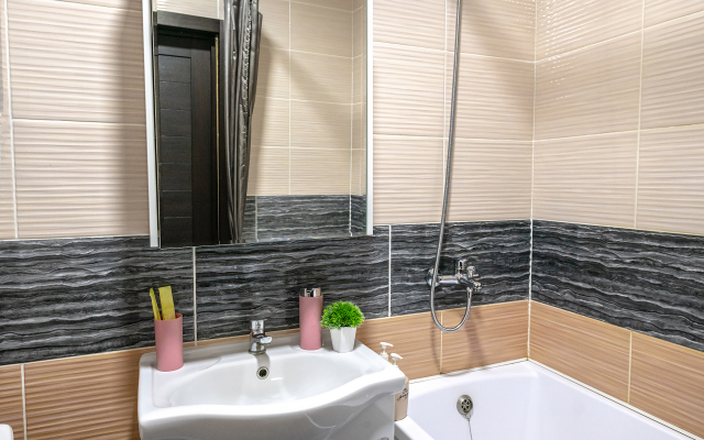 Апартаменты TopHouse на Можжевеловой 18, 2 этаж Двухкомнатные