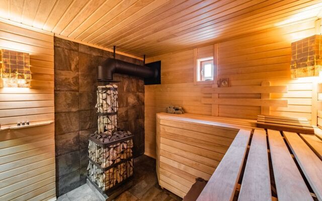 Privat House v Poselke Velikie Ozyora