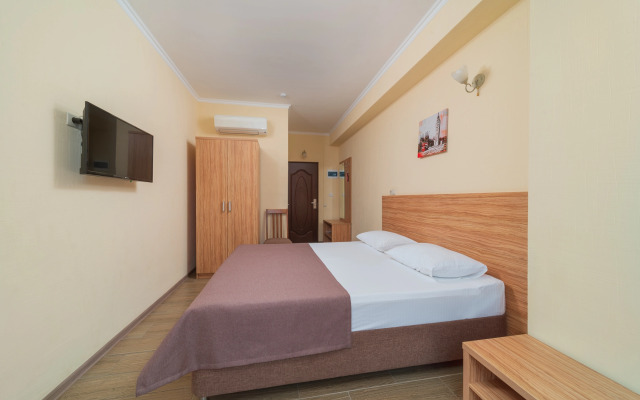Room Hotel
