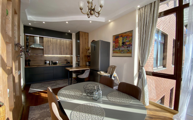 Апартаменты 2-к Элитные апартаменты с видом на Кремль