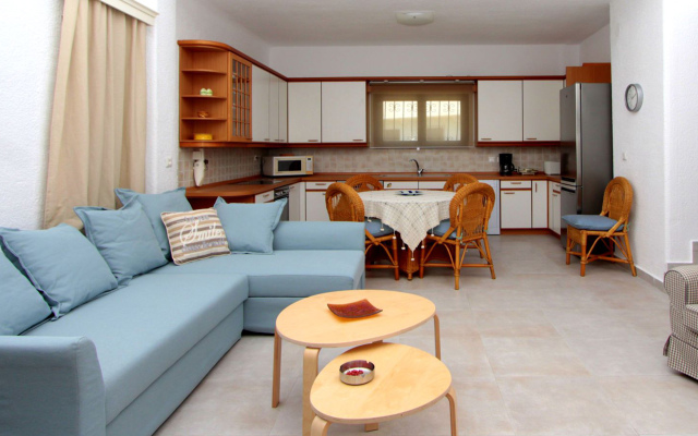 Lorenia Sea Side Elani Villa